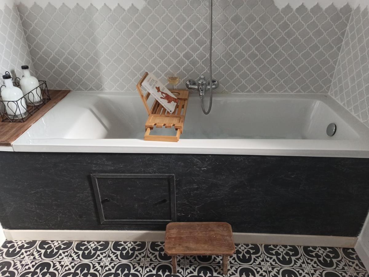 La Tanière aux Loups Villa Montévrain Esterno foto