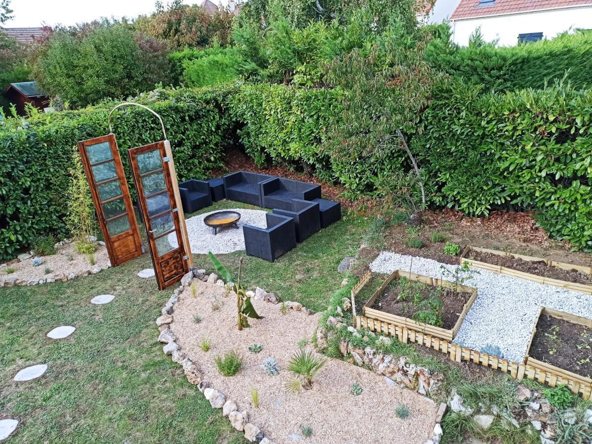 La Tanière aux Loups Villa Montévrain Esterno foto